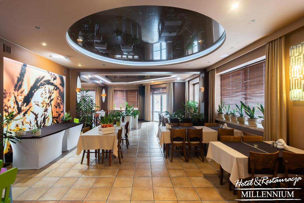 Hotel Millennium Przasnysz Bagian luar foto
