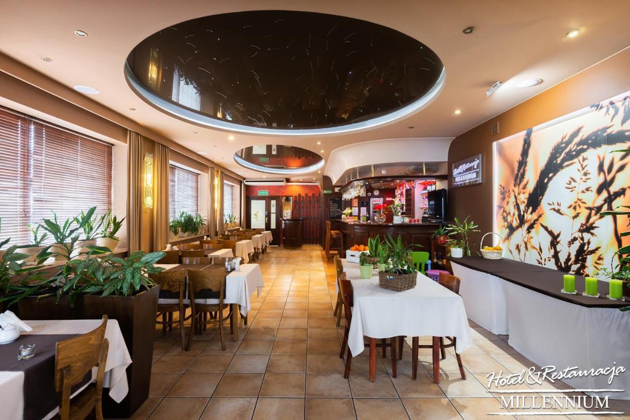 Hotel Millennium Przasnysz Bagian luar foto
