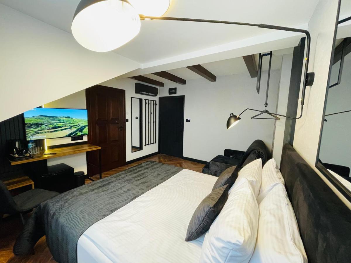Hotel Millennium Przasnysz Bagian luar foto