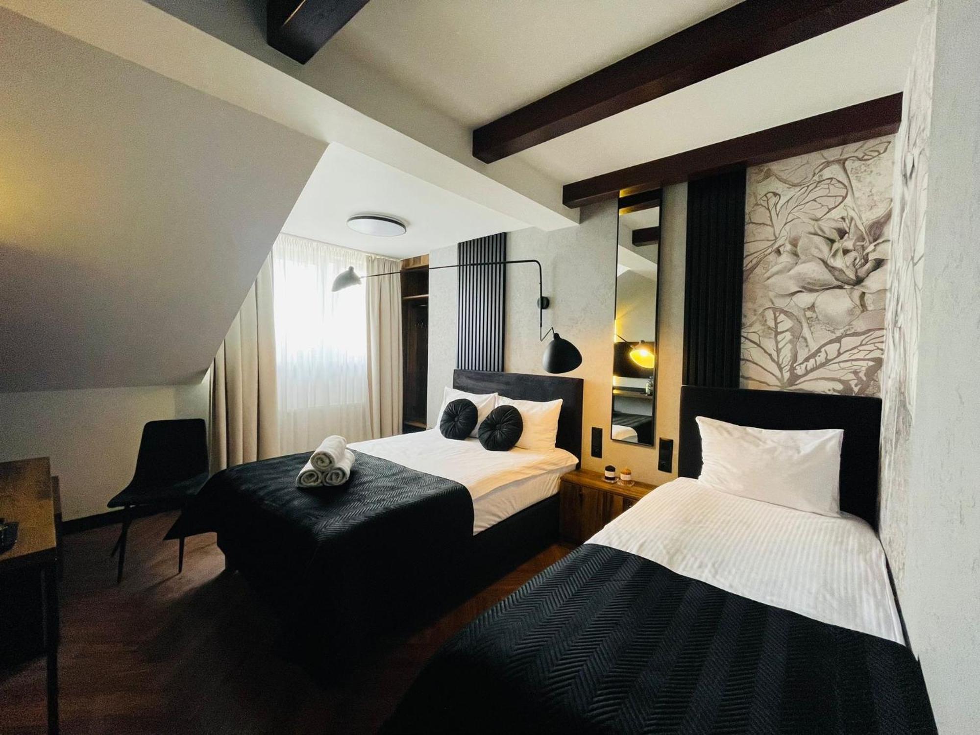 Hotel Millennium Przasnysz Bagian luar foto