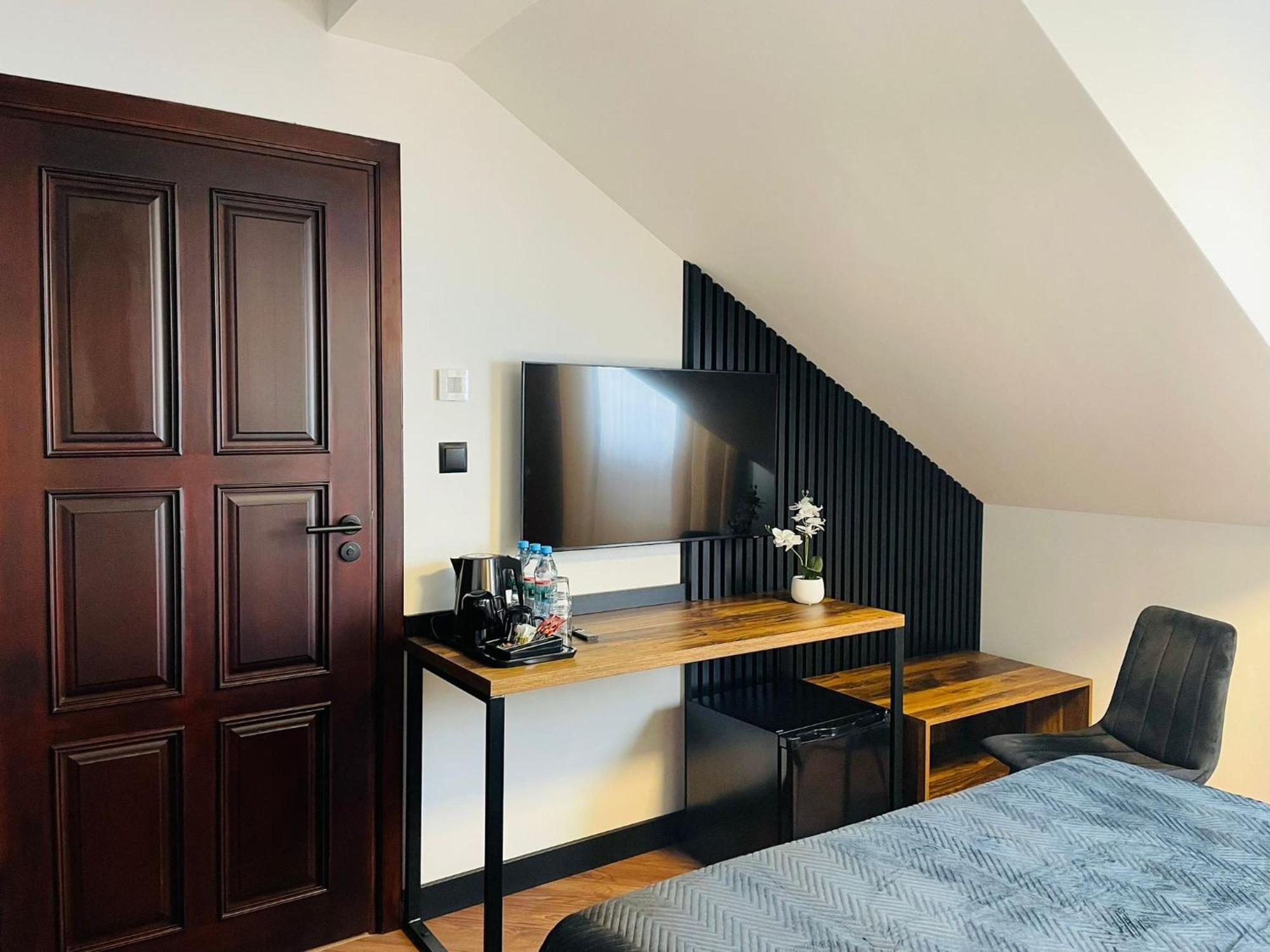 Hotel Millennium Przasnysz Bagian luar foto